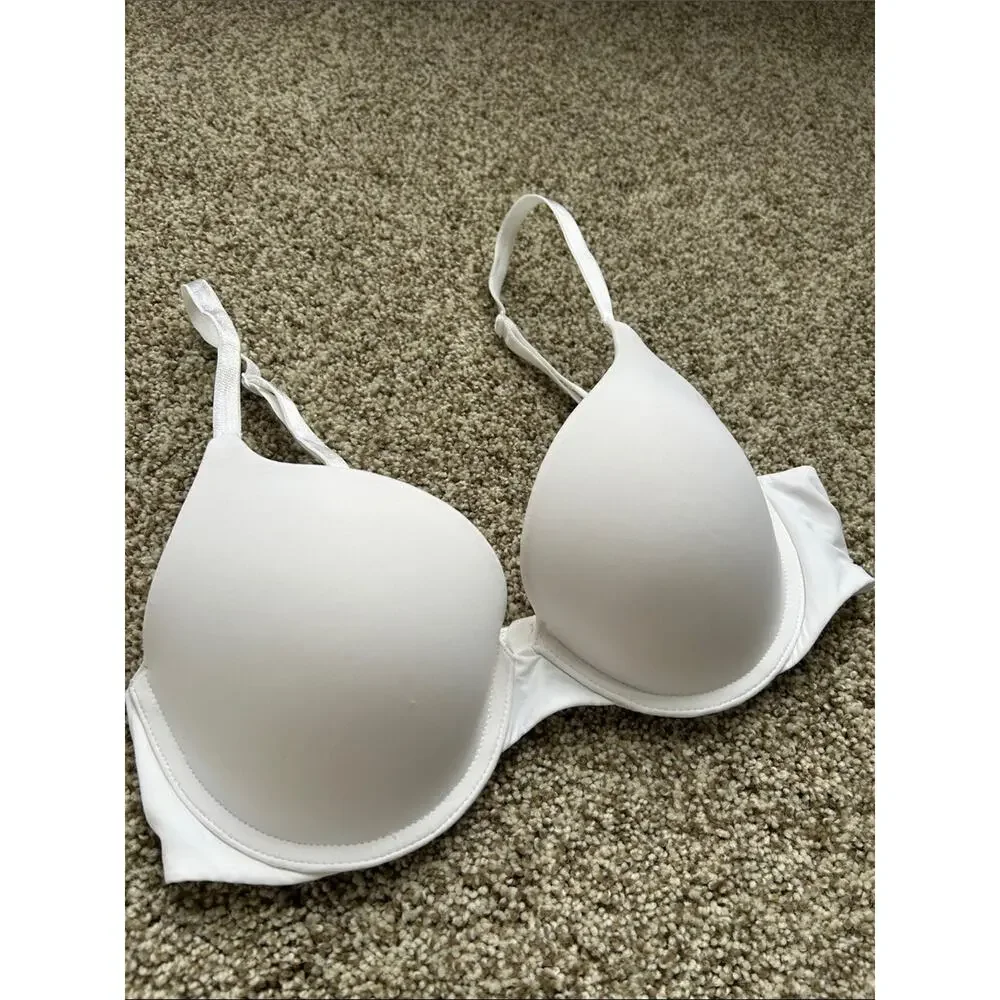 NWOT Victoria Secret Classic White T-Shirt Bra - Women Intimates & Sleepwear 32C